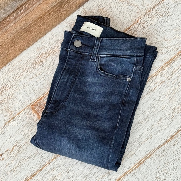 DL1961 Farrow Skinny 28” Jeans - Picture 1 of 2